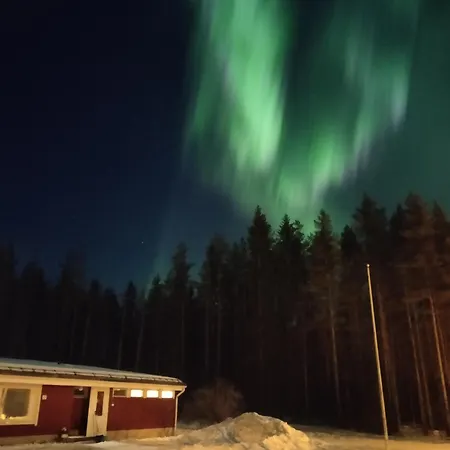 Lapland Homestead - Authentic Finnish Hideaway 로바니에미